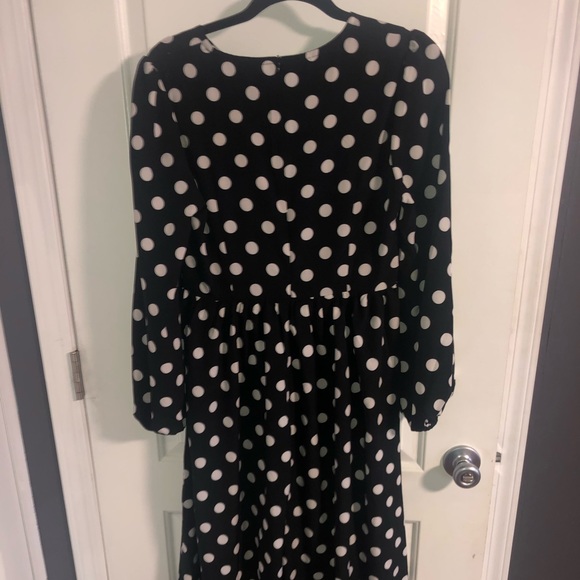 Long sleeve polka dot dress ⚫️⚪️ - Picture 5 of 6